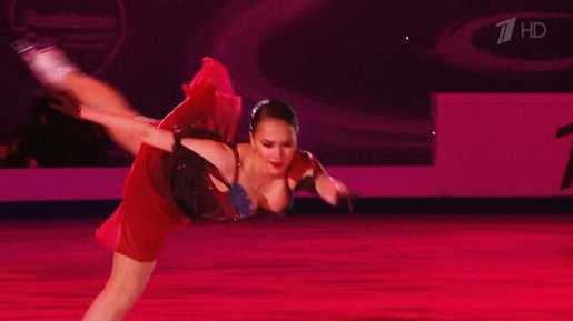 Голая Алина Загитова фото 7