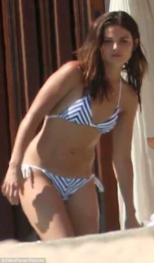 Голая Даниэль Кэмпбелл фото 12