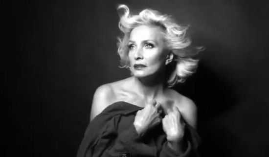 Голая Лайма Вайкуле фото 2