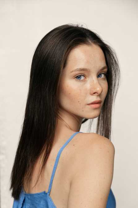 Голая Ксения Трейстер фото 6