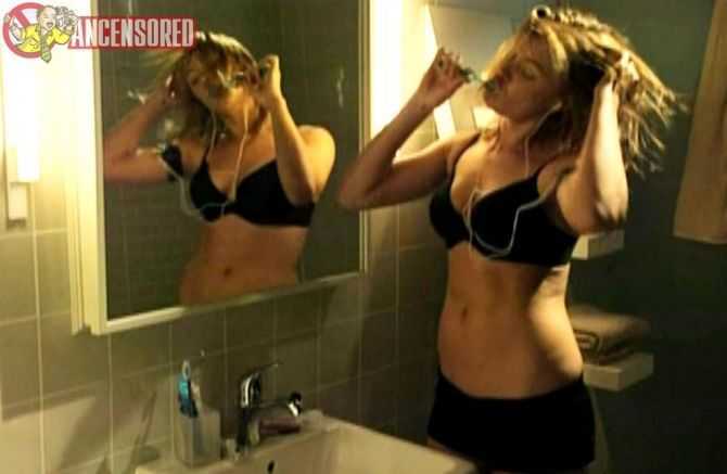 Голая Кристанна Локен фото 4