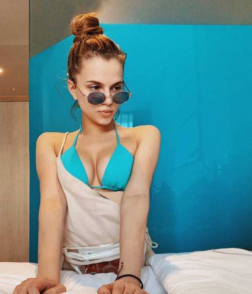 Голая Нина Здорик фото 13