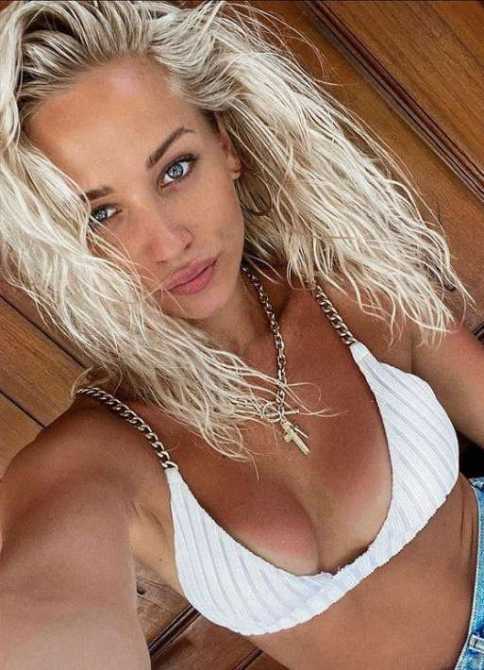 Голая Валерия Астапова фото 15