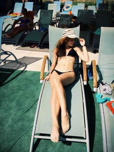 Голая Екатерина Хомчук фото 9