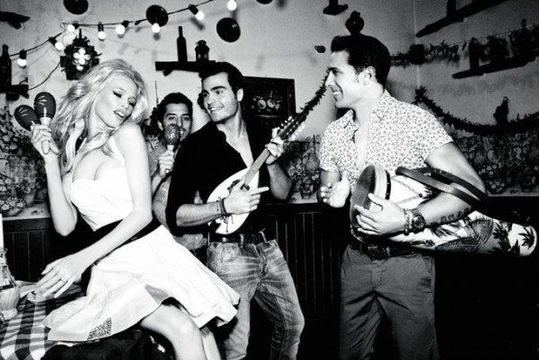 Голая Клаудия Шиффер фото 36