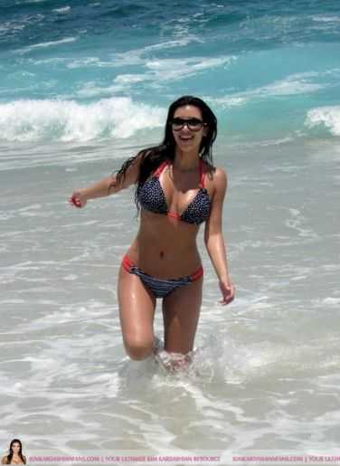 Голая Ким Кардашьян фото 58