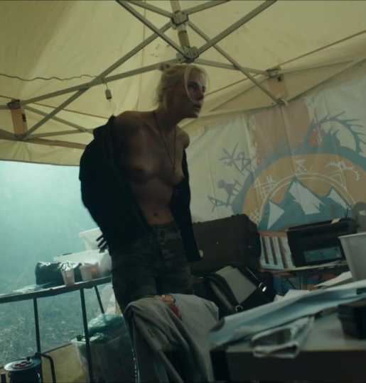 Голая Линда Лапиньш фото 18