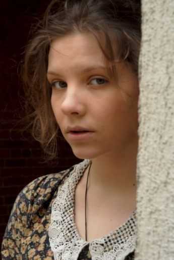 Голая Надя из Филфака фото 4