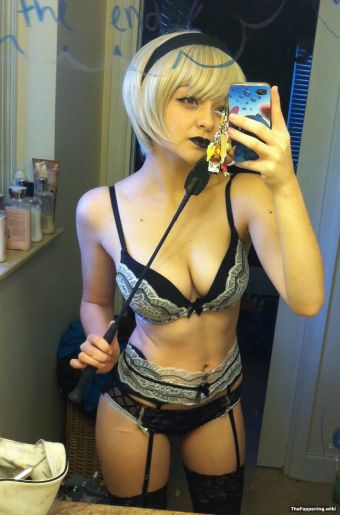 Голая Арья Старк из Игры престолов фото 14