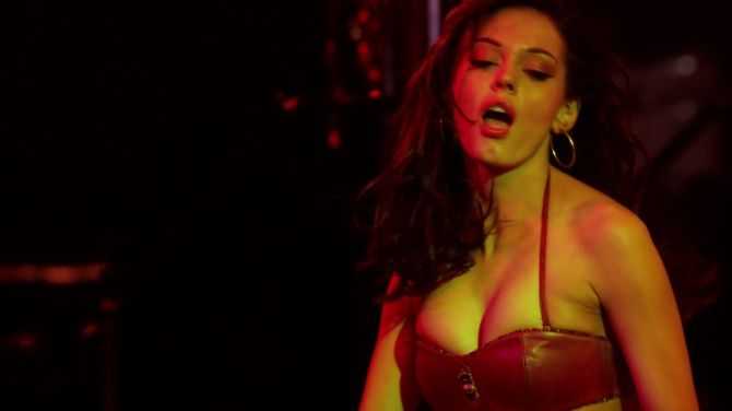 Голая Роуз Макгоуэн фото 18