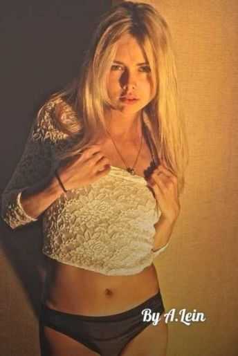 Голая Анастасия Акатова фото 8