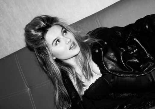 Голая Полина Шенаева фото 12