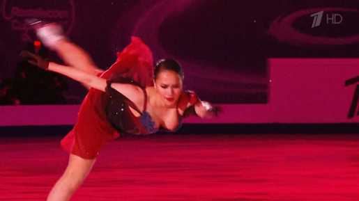 Голая Алина Загитова фото 6