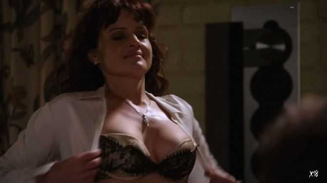 Голая Карла Гуджино фото 15