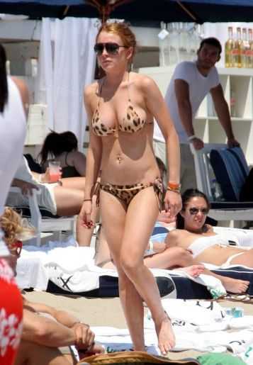 Голая Линдси Лохан фото 8