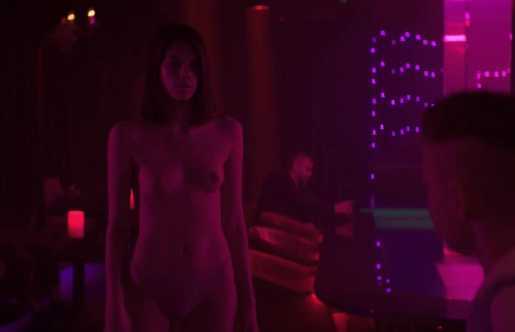 Голая Ира из слово пацана фото 25