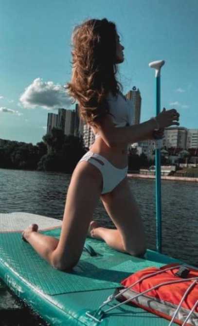 Голая Лиана Гриба фото 7