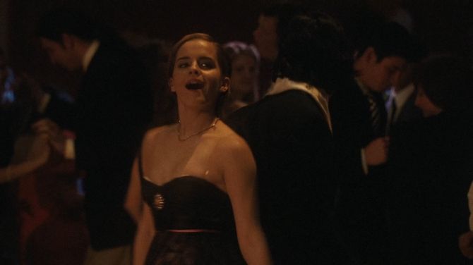 Голая Эмма Уотсон фото 25