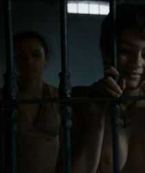 Голая Тиена Сэнд