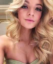 Голая Лиза Пескова