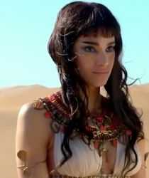 Голая София Бутелла